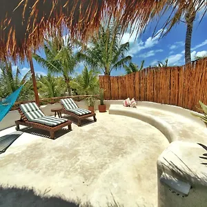 Casa Cacahuate Holbox-casa Entera Con Jardin-whole House With Garden , Holbox Mexique