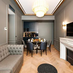 https://pick-a-flats-champs-elysees-apartments-rue-lincoln-2.fr-paris.fr