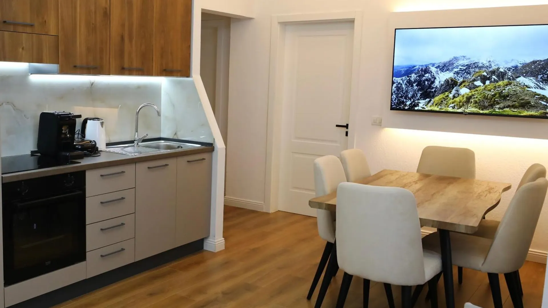 Tirana Sunny Bliss Villa ألبانيا