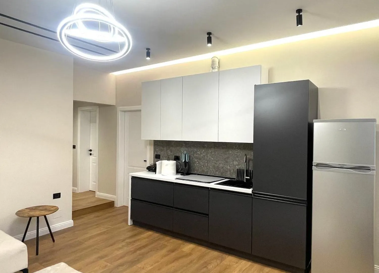 Tirana Sunny Bliss Villa شقة